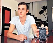 iPhone爆炸險射盲少年