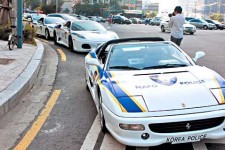 南韓法拉利警車閃耀街頭