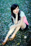 清纯小美女比花艳
