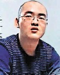 作家拍裸照　向裸模求婚